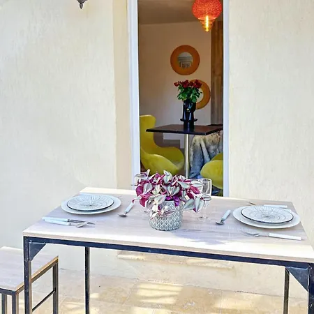 Beautiful In Saint-raphael With Kitchen דירה Saint-Raphaël