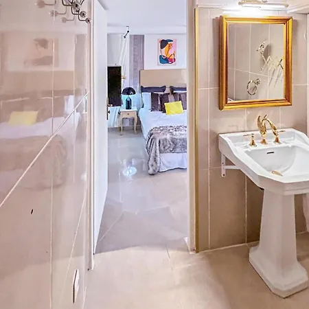Lejlighed Beautiful In Saint-raphael With Kitchen